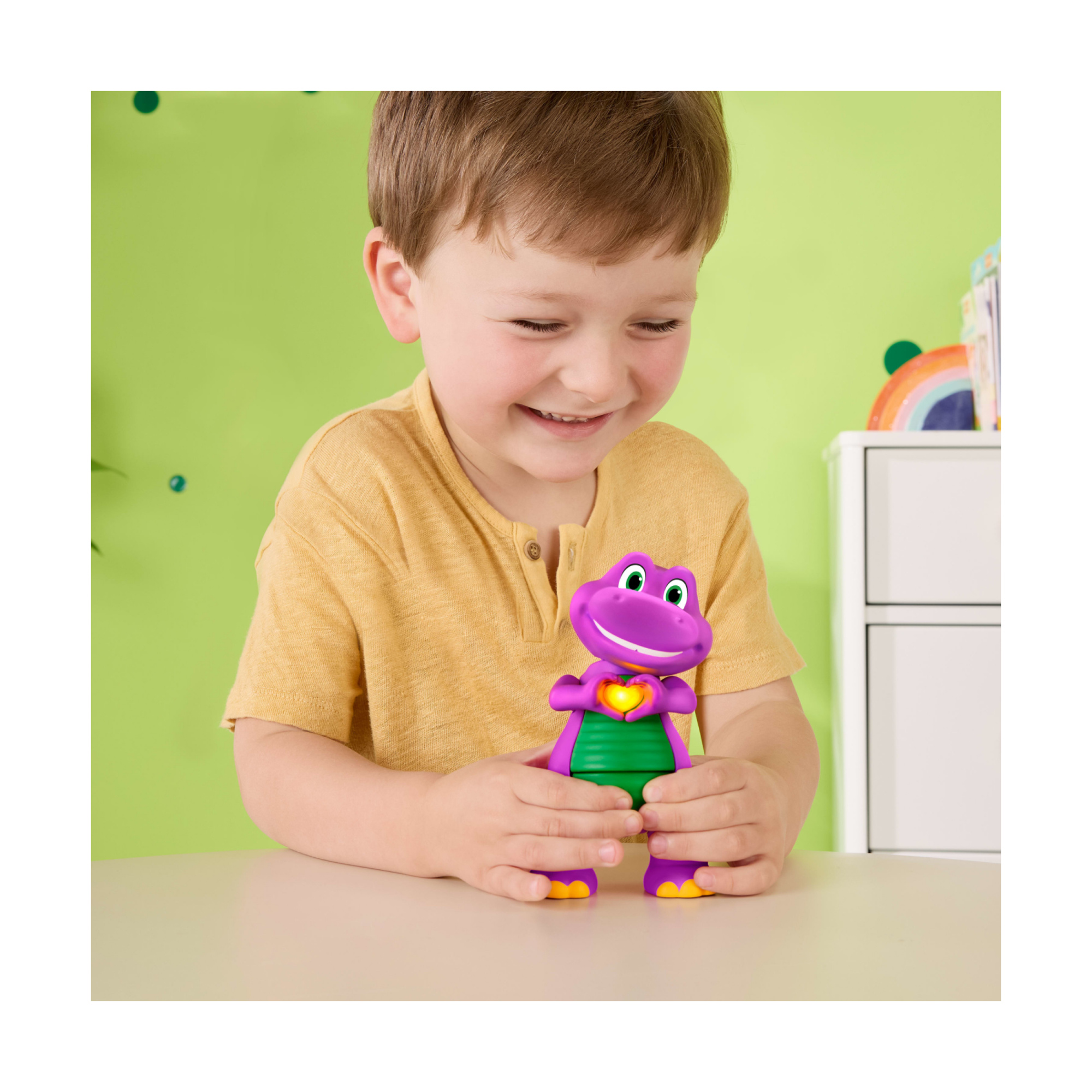 Fisher-price il mondo di barney - barney mani a cuore, personaggio musicale alto 14+ cm con luci e suoni - FISHER PRICE