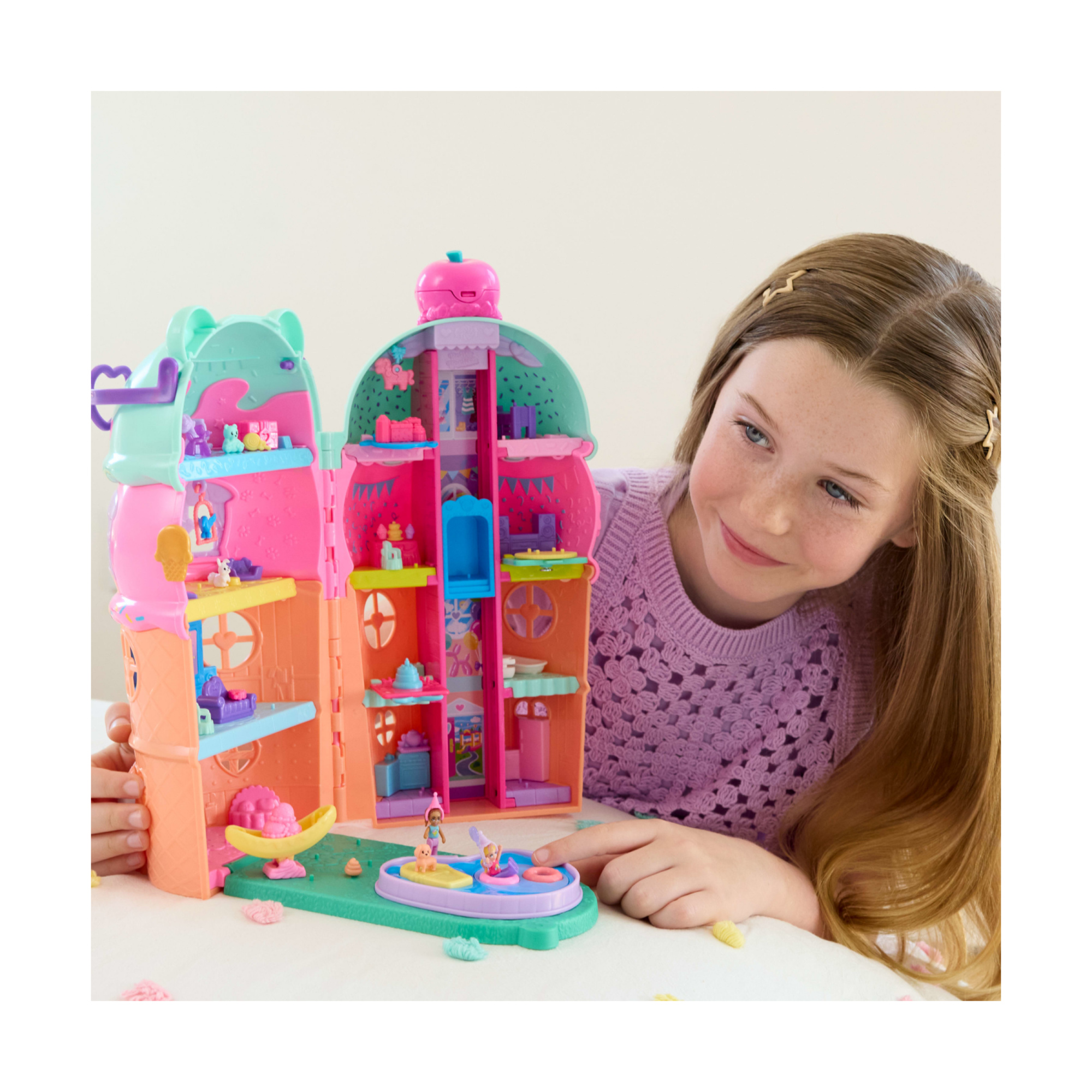 Polly pocket - la casa del gelato, set cono gelato a tema orso con 2 mini bambole, 4 piani e 25 accessori inclusi - Polly Pocket