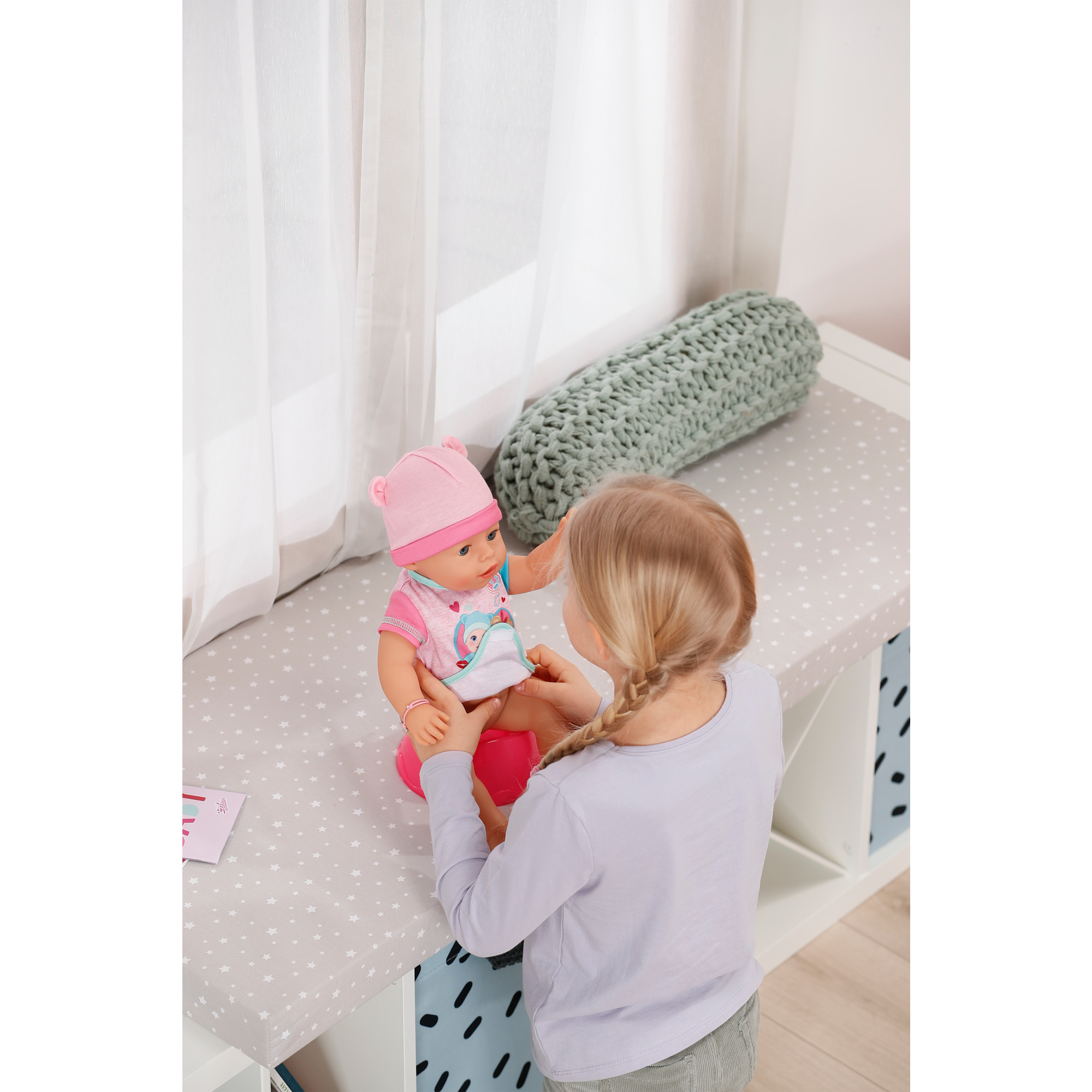 Baby born emma, bambola con 10 funzioni, tutina e accessori, per bambini dai 3 anni, funziona senza batteria, bambola alta 43 cm - BABY BORN