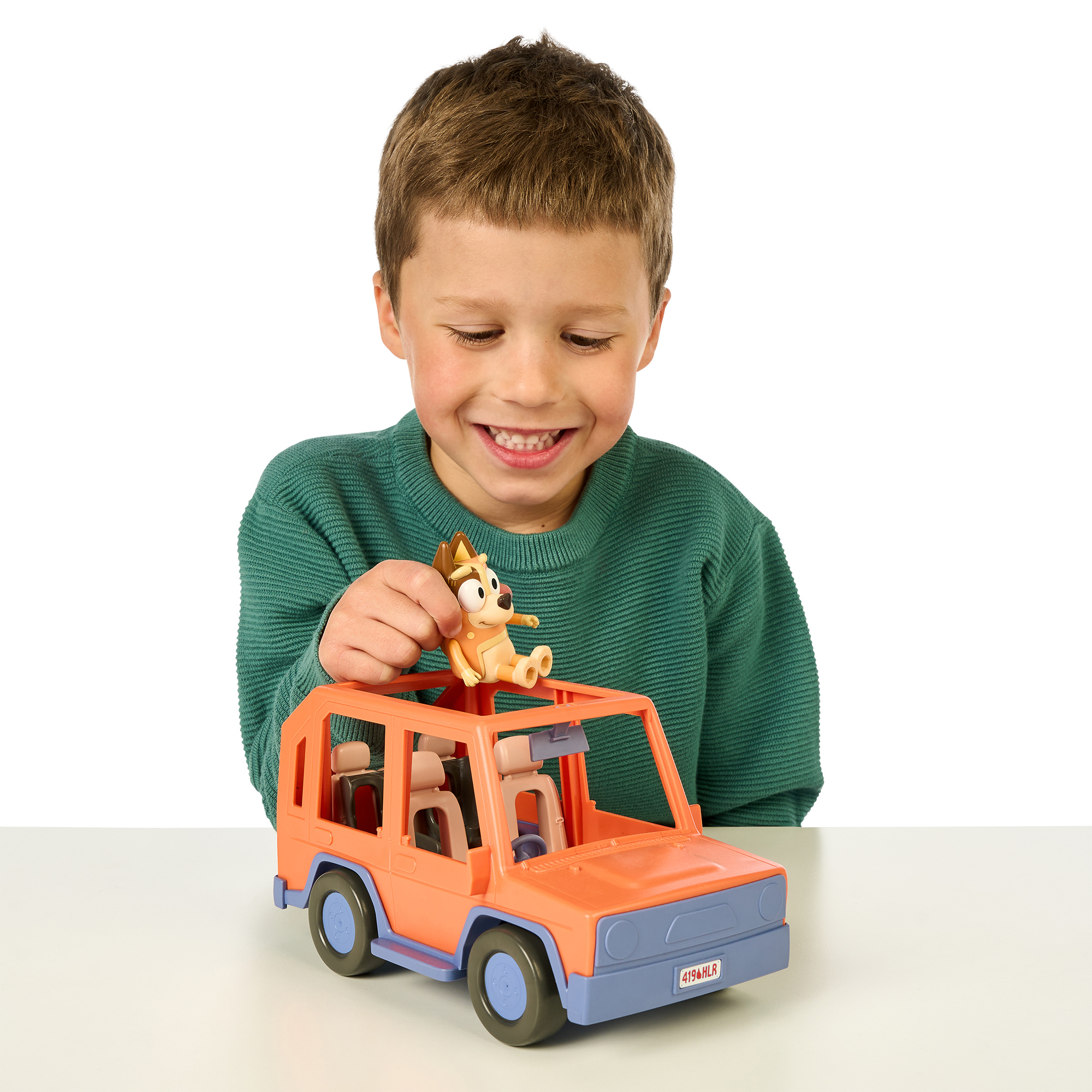 Bluey - veicolo jeep con chilli, amico di bluey per una perfetta gita in famiglia - BLUEY
