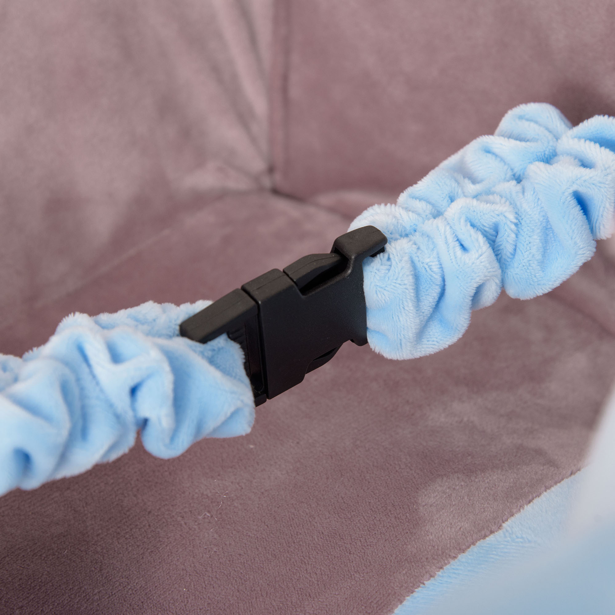 Animale a dondolo a forma di elefante con rotelle e cintura, in peluche, legno e acciaio, 60x35x45 cm, blu - 