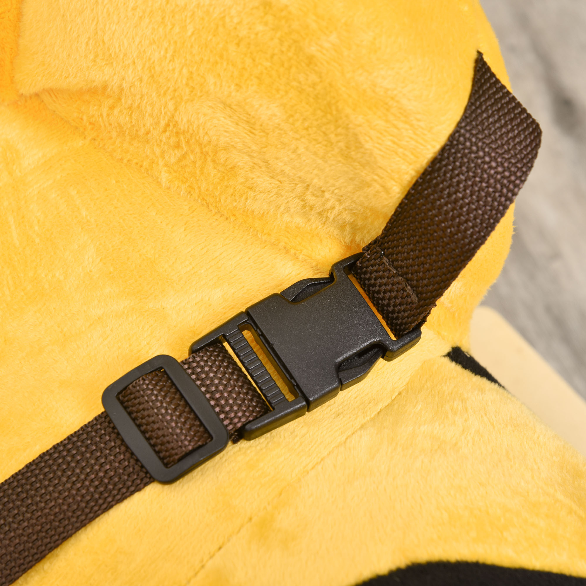 Animale a dondolo per bambini a forma di ape in legno di pioppo con musica, 60x33x45 cm, giallo e nero - 