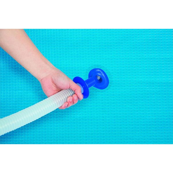 Bestway aspiratore funziona con pompe da 2.006 lt/h e superiori, tubo da mt. 6 e mm. 32  di diametro incluso, ideale per tutte le piscine, asta in alluminio in 4 sezioni, 3 adattatori - Bestway