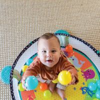 Palestrina e piscinetta con palline - INFANTINO
