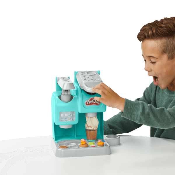Play-doh, kitchen creations, la caffettiera super colorata, playset con 20 accessori e 8 vasetti di pasta modellabile - PLAY-DOH