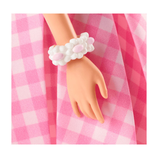 Barbie the movie - margot robbie, bambola del film barbie da collezione con abito vintage a quadretti rosa e bianco e collana con margherita, 3+ anni, hpj96 - Barbie