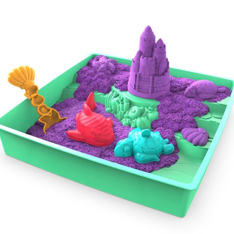 Kinetic sand, playset castelli di sabbia assortito, sabbia cinetica con base di gioco, sabbia magica, sabbia colorata a sorpresa 454gr, 3 formine incluse, giocattoli per bambini e bambine, 3+ anni - KINETIC SAND