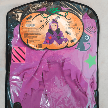 Mantellina streghina in morbido tessuto vellutato con simpatiche stampe ed applicazioni ricamate - CARNAVAL QUEEN