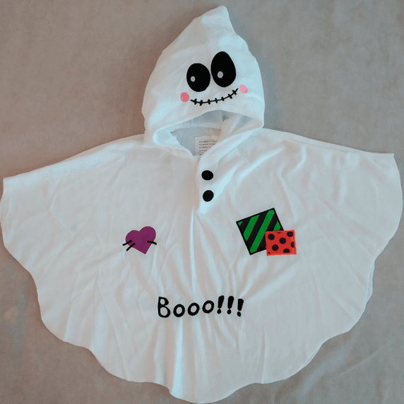 Mantellina fantasmino baby in morbido tessuto vellutato con simpatiche stampe ed applicazioni ricamate - CARNAVAL QUEEN