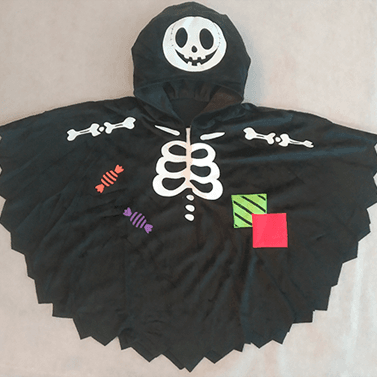 Mantellina scheletro in morbido tessuto vellutato con simpatiche stampe ed applicazioni ricamate - CARNAVAL QUEEN