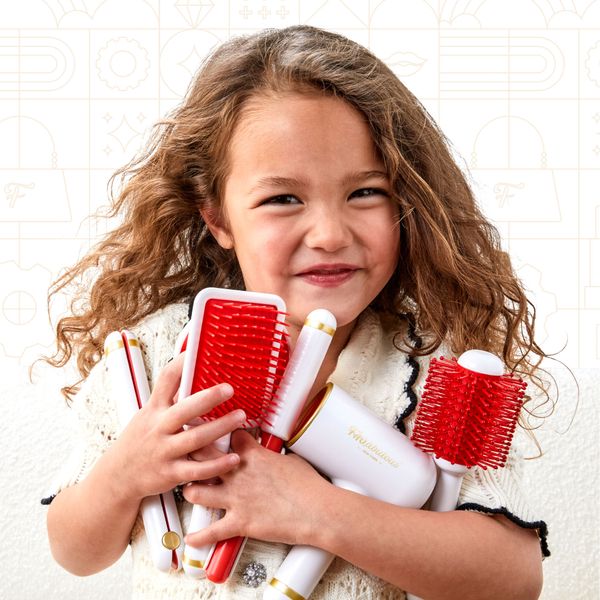 Kit hair stylist pampered play hair pro - FAO Schwarz