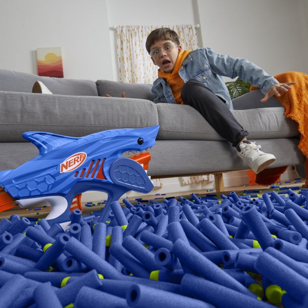 Nerf junior wild - sharkfire, blaster a forma di squalo, facile da usare - NERF