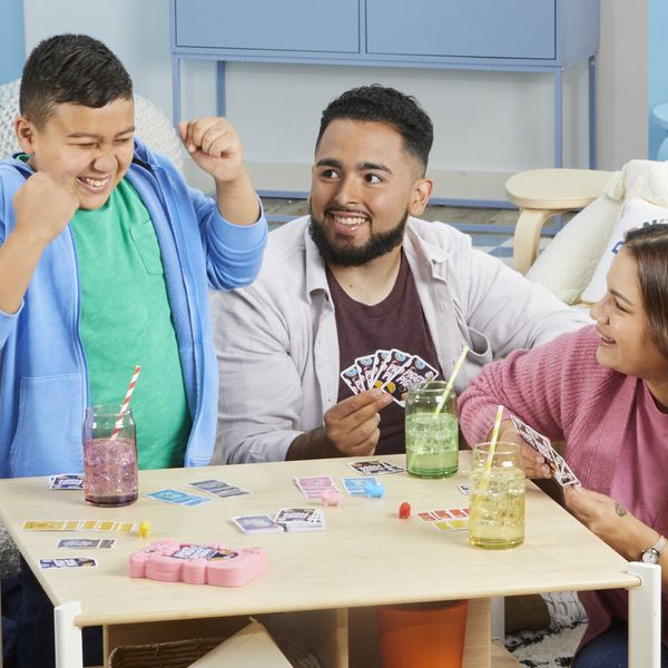 Hasbro gaming - piggy piggy, gioco di carte divertente per famiglie, da 2 a 6 giocatori, dai 7 anni in su - HASBRO GAMING