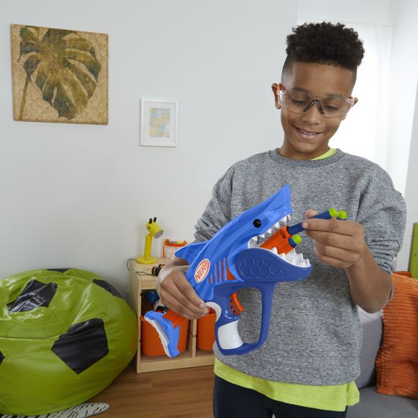Nerf junior wild - sharkfire, blaster a forma di squalo, facile da usare - NERF