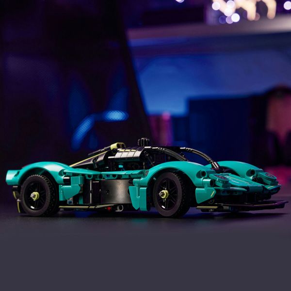 Lego technic 42208 aston martin valkyrie: auto giocattolo, v12 9+ - LEGO TECHNIC, LEGO