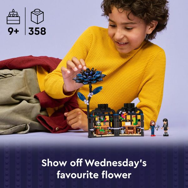 Lego 76784 - wednesday fiore di dalia nero con 2 bamboline, 9+ anni - LEGO