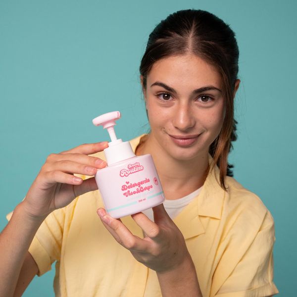 Detergente delicato viso e corpo beauty routine - dispenser 250 ml - 