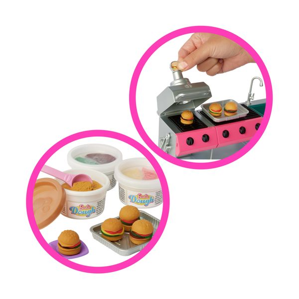 Barbie - camper dei sogni, veicolo con oltre 60 accessori e pasta modellabile, effetto cambia colore, include tenda sul tetto e altalena - Barbie
