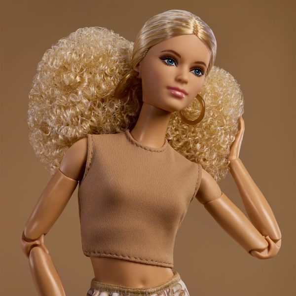Barbie signature - barbie basics modello 07 - Barbie