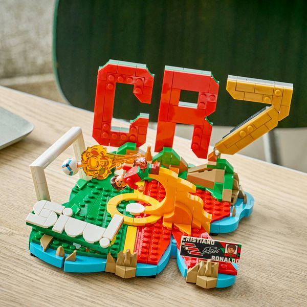 Lego editions football cristiano ronaldo – highlights calcistici - 43012 - LEGO