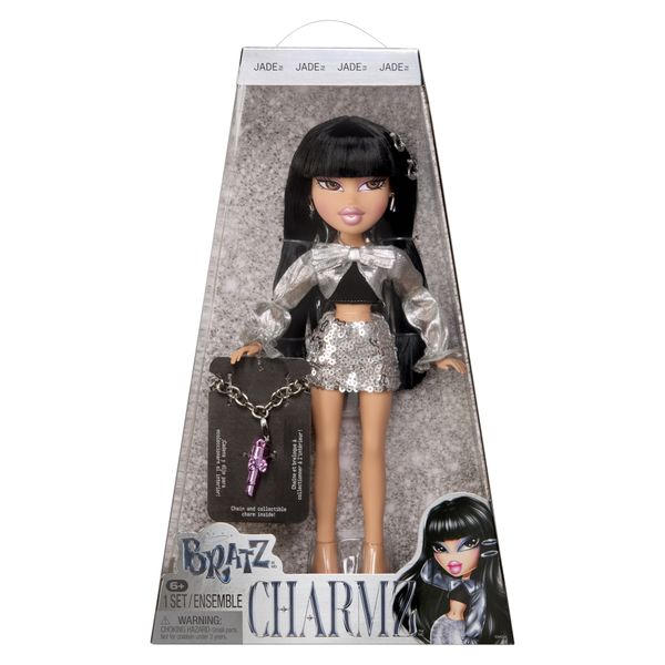 Bratz charmz jade - bambola fashion con braccialetto e charm collezionabile, include outfit e accessori, confezione da esposizione - BRATZ