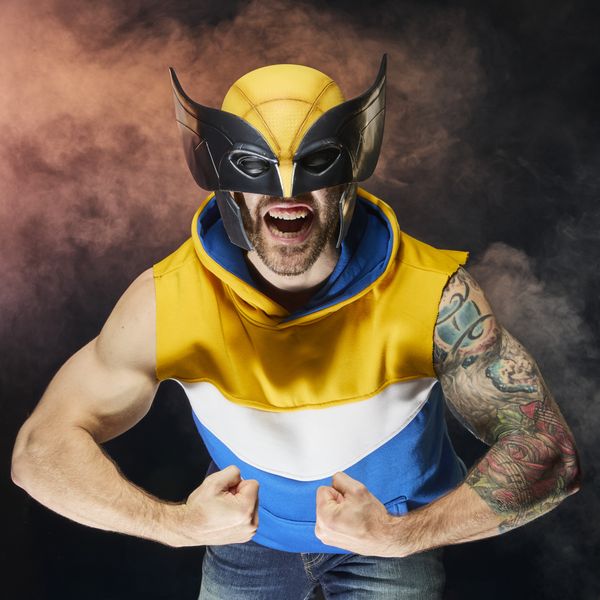 Hasbro marvel legend series, maschera premium di wolverine - MARVEL