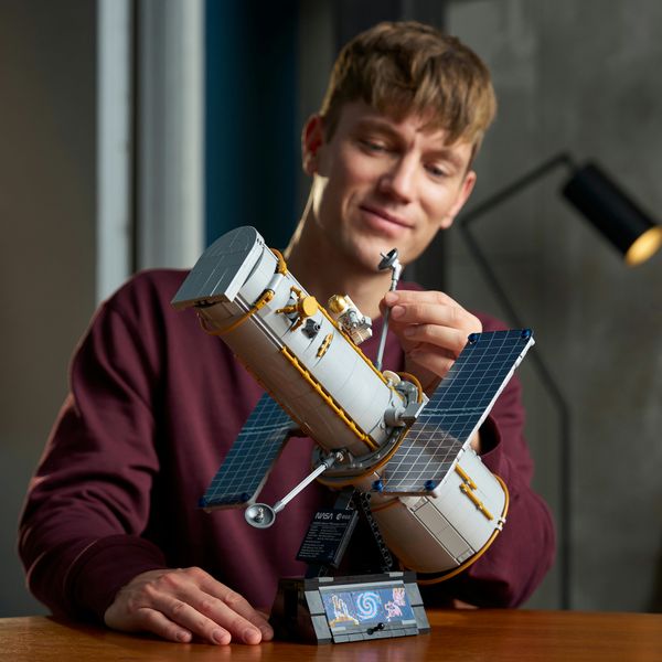 Lego icons telescopio spaziale hubble - 11382 - LEGO ICONS