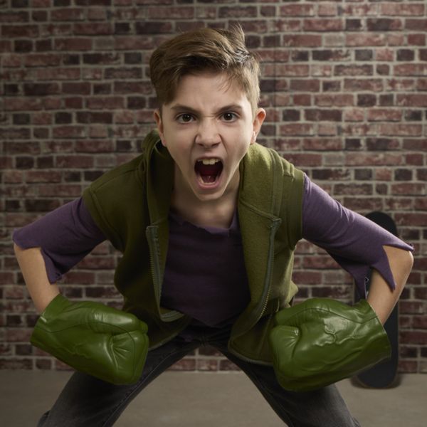 Hasbro marvel, spider-man: brand new day, super pugni gamma di hulk, giocattoli per roleplay - Spiderman