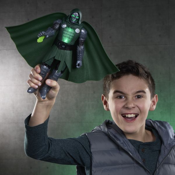Hasbro marvel studios, avengers: doomsday, dottor destino luce di potere, action figure con effetti - Avengers