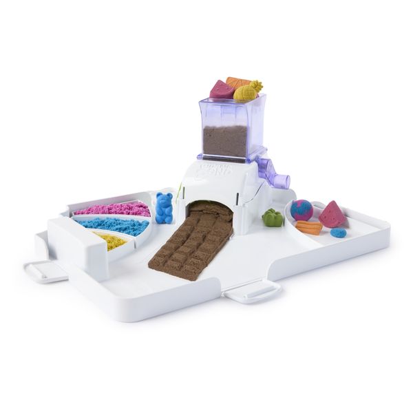 Kinetic sand, laboratorio dei dolci con 453 g di sabbia modellabile, custodia a forma di snack in barretta e 8 attrezzi e formine, 5+ anni - KINETIC SAND