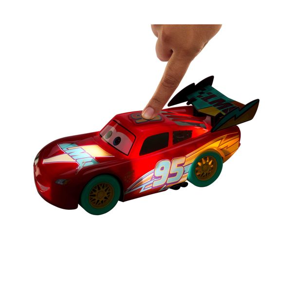 Disney e pixar cars celebrano saetta mcqueen luci e suoni - Cars