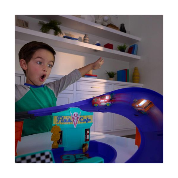 Disney pixar cars disney e pixar cars celebrano il playset pista della vittoria di saetta mcqueen - Cars, Disney