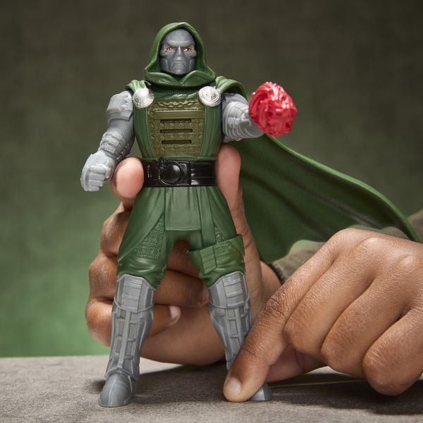 Hasbro marvel studios, avengers: doomsday, dottor destino action fx, action figure elettronica - Avengers