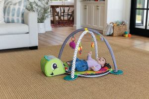 Palestrina e piscinetta con palline - INFANTINO