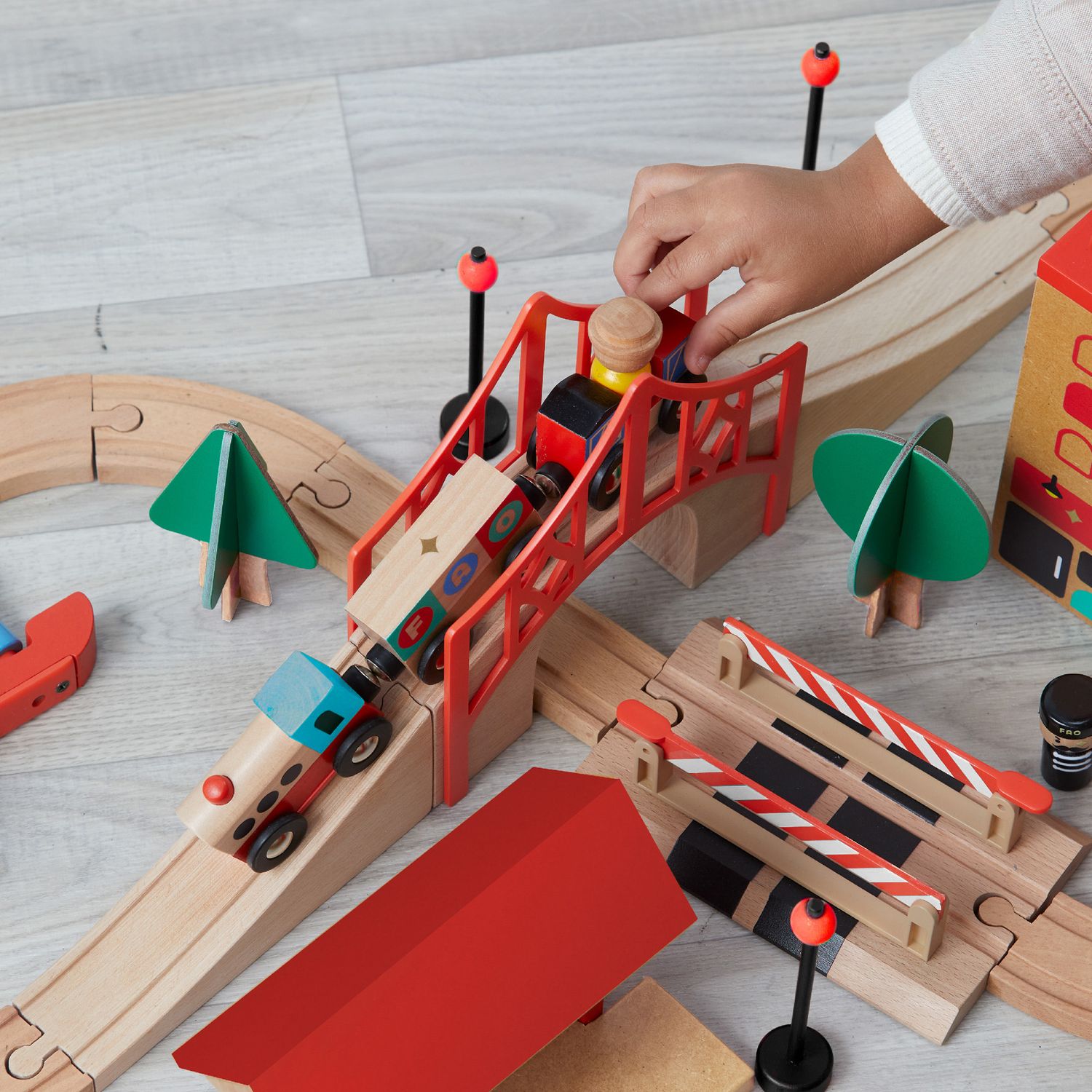 Playset trenino con pista e città - FAO Schwarz