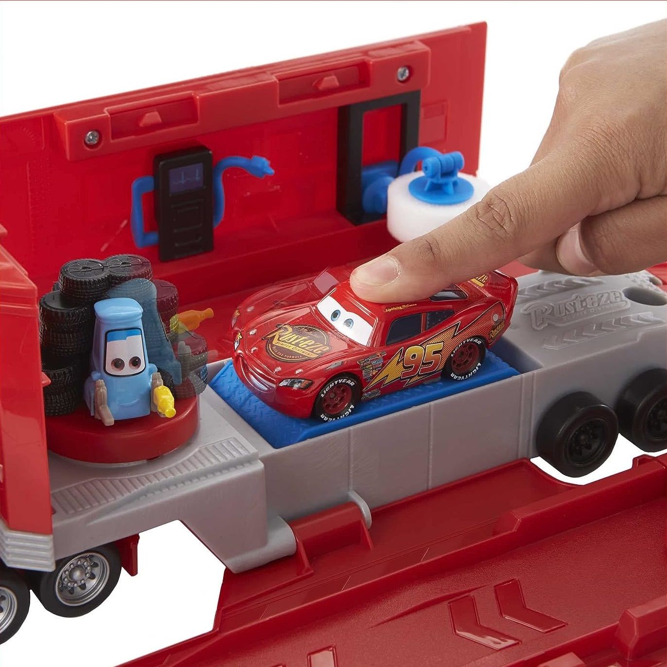 Disney pixar cars - mack trasformabile playset, giocattolo 2 in 1 con camion e officina per la messa a punto, con lanciatore, ponte , giocattolo per bambini 3+ anni - Cars