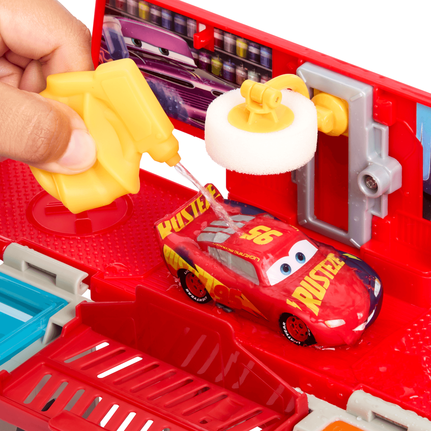 Cars - mack officina cambia colore, playset con truck e saetta mcqueen trasformabili - Cars, Disney
