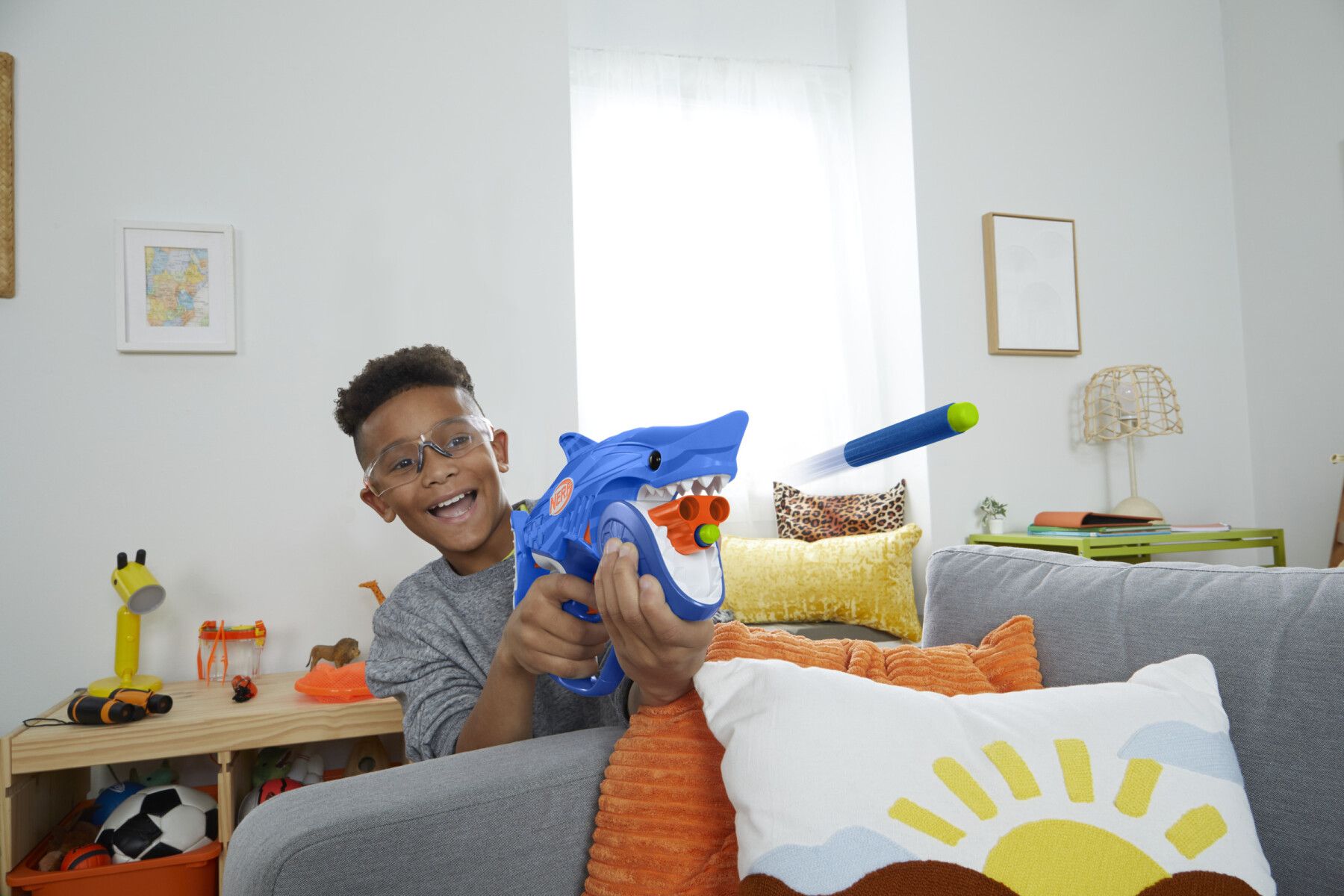 Nerf junior wild - sharkfire, blaster a forma di squalo, facile da usare - NERF