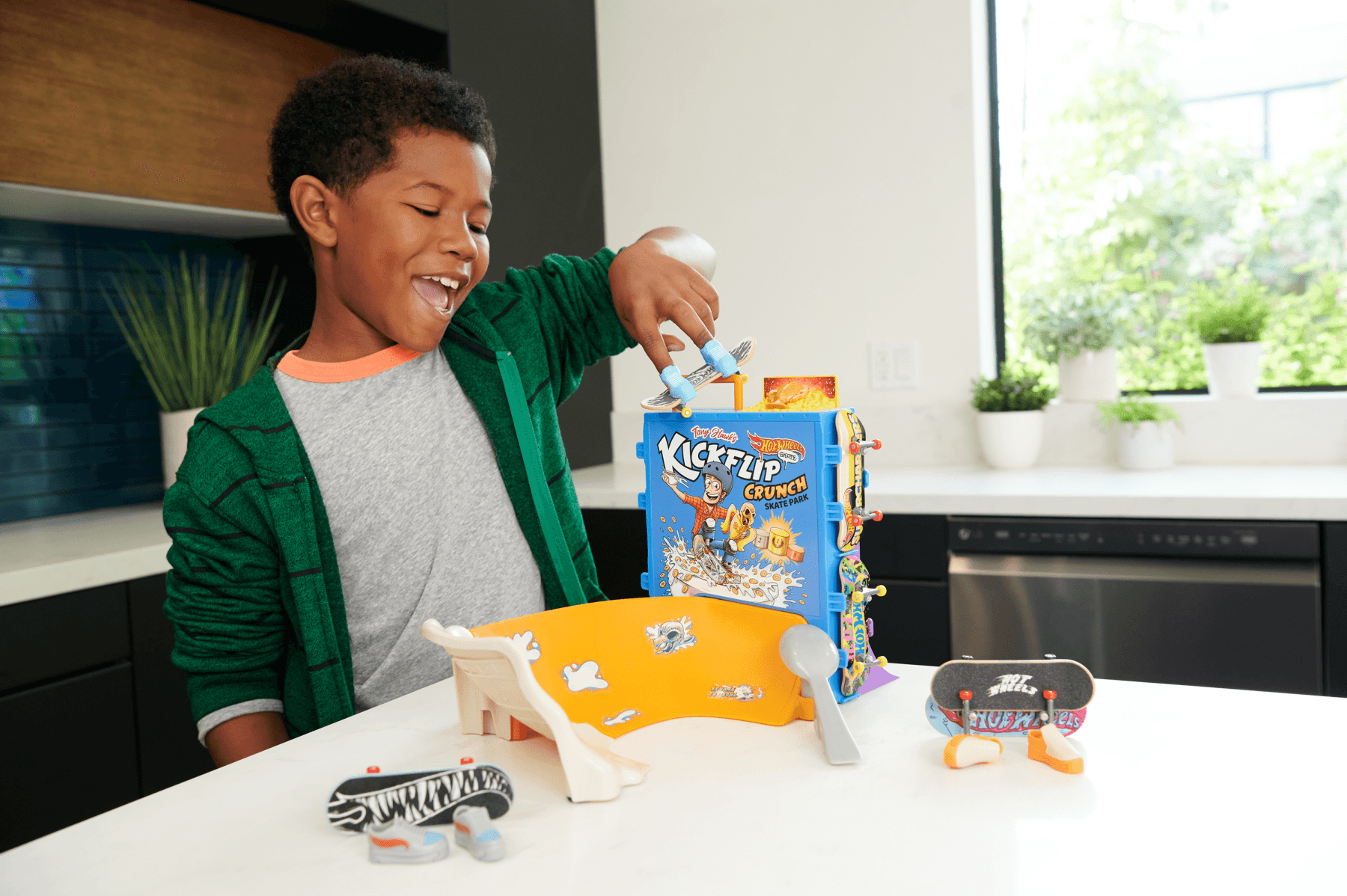 Hot wheels skate - ciotola per cereali da skate di tony hawk, playset a tema cereali con 1 fingerboard e 1 paio di scarpine da skate - Hot Wheels