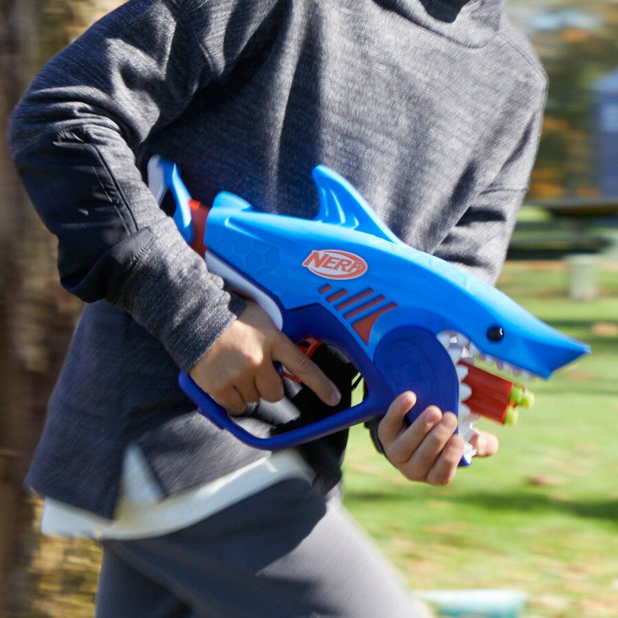 Nerf junior wild - sharkfire, blaster a forma di squalo, facile da usare - NERF