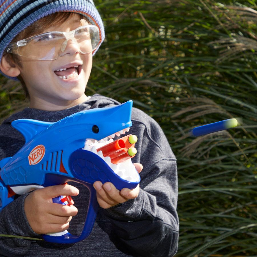 Nerf junior wild - sharkfire, blaster a forma di squalo, facile da usare - NERF