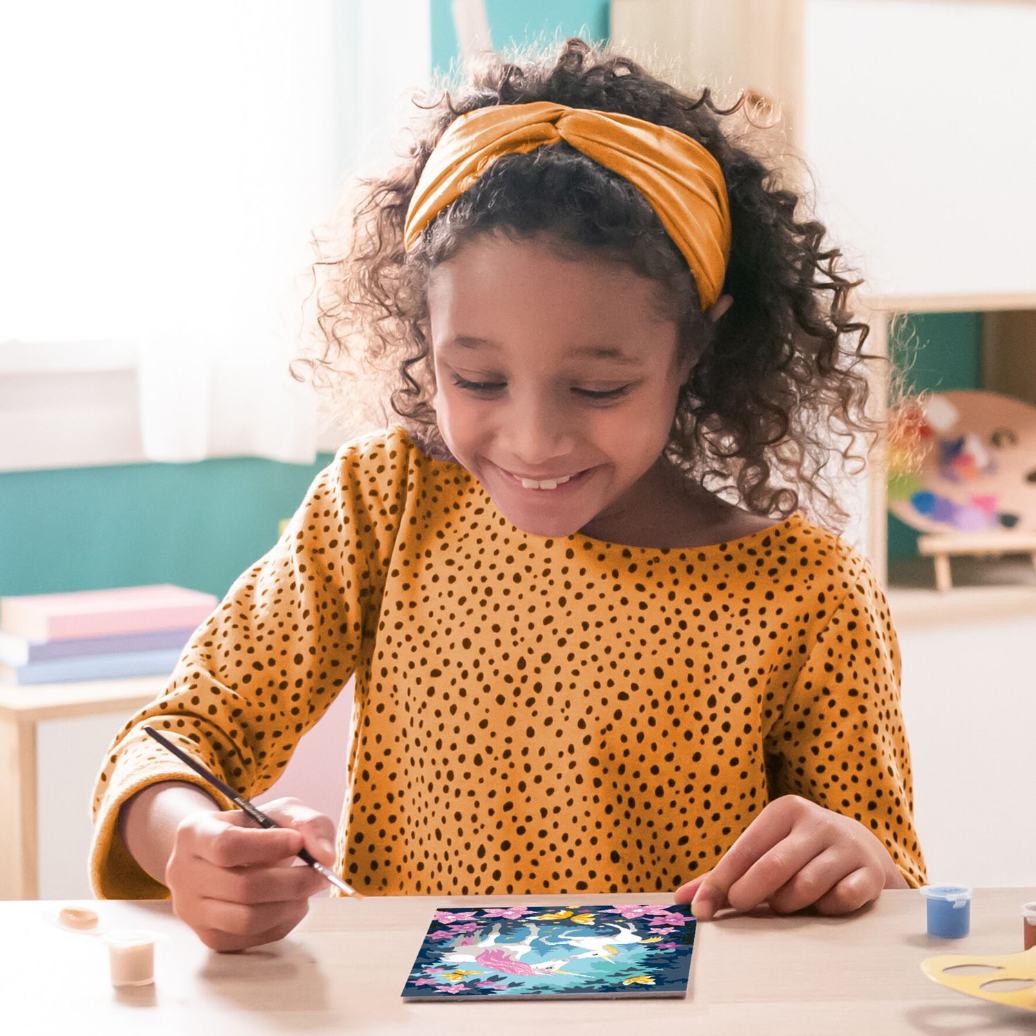 Ravensburger - creart serie d unicorni glitter - kit pittura con numeri - contiene una tavola prestampata, pennello, colori - 11+ anni - CREART, RAVENSBURGER