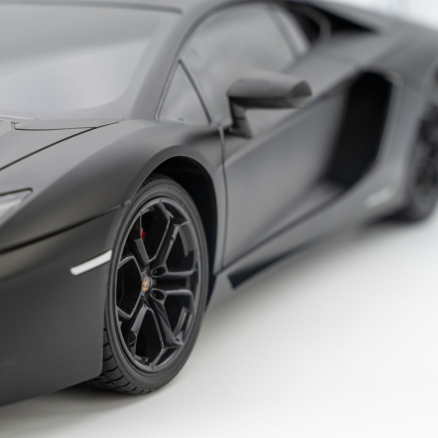 Auto radiocomandata lamborghini aventador scala 1:10 con luci e 2.4ghz - motor & co - SUPERSTAR