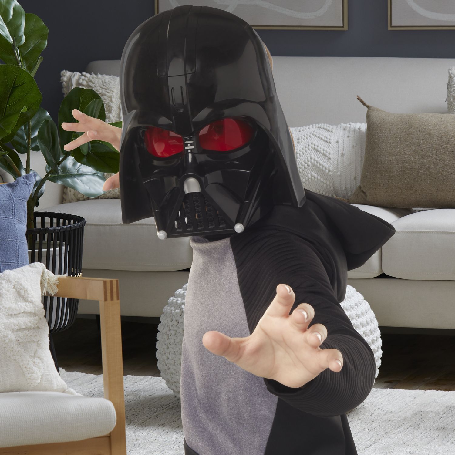 Maschera elettronica darth vader star wars con effetti sonori e frasi, per bambini, accessorio costume con cinghia regolabile, dai 5 anni - Star Wars