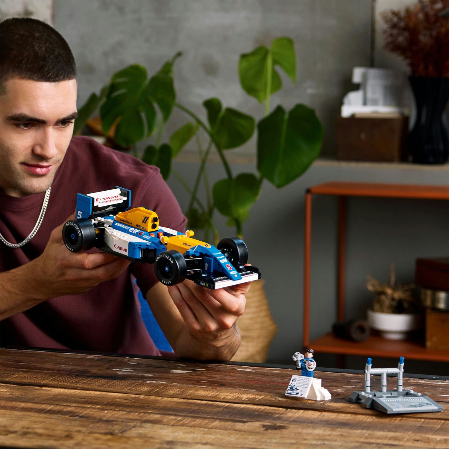 Lego icons 10353 williams racing fw14b e nigel mansell, modello di auto f1 con minifigure, regalo per adulti, uomo o donna - Lego, LEGO ICONS