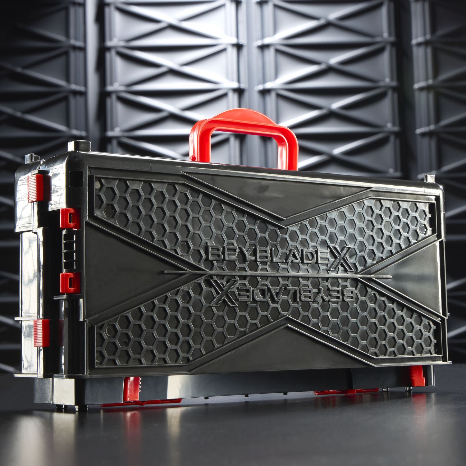 Beyblade x con l'arena clash and carry, ghiera x-celerator e trottole personalizzabili - BEYBLADE