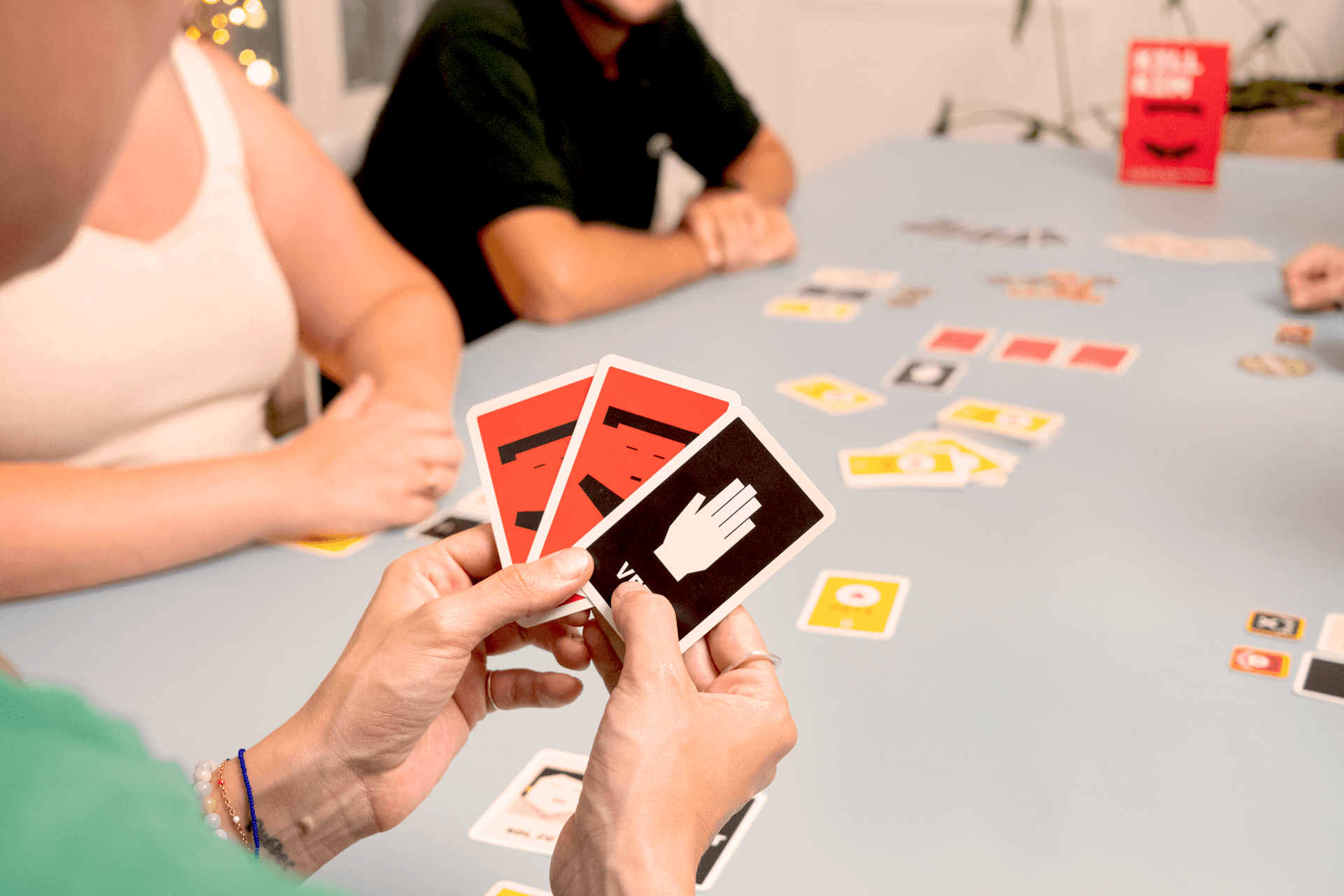 Kill kim - yas!games - l'unico in italiano - party games - ROCCO GIOCATTOLI