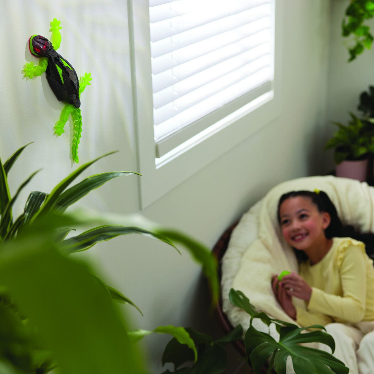 Hex bots gecko - il geco robot rc che scala muri e sorprende tutti - robot giocattolo radiocomandato - SPIN MASTER