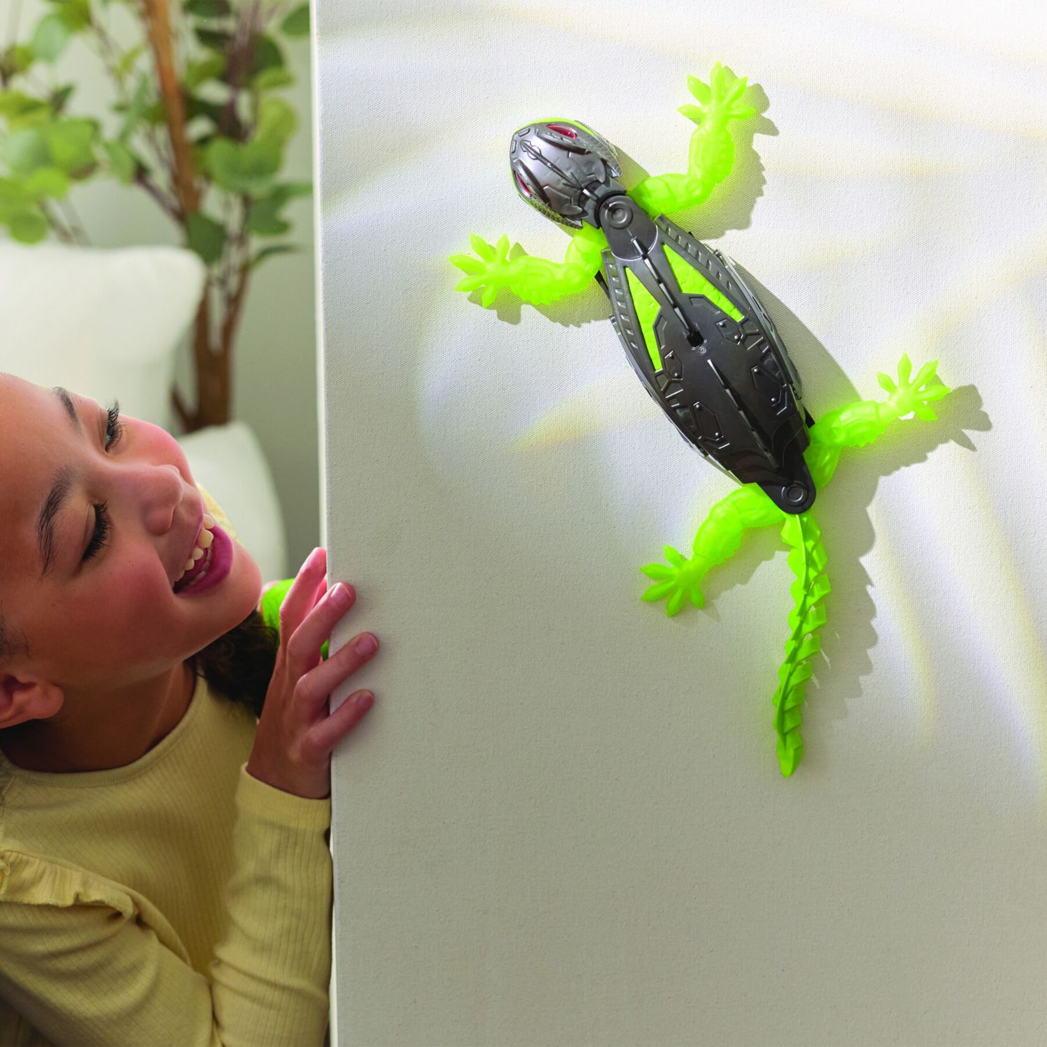 Hex bots gecko - il geco robot rc che scala muri e sorprende tutti - robot giocattolo radiocomandato - SPIN MASTER