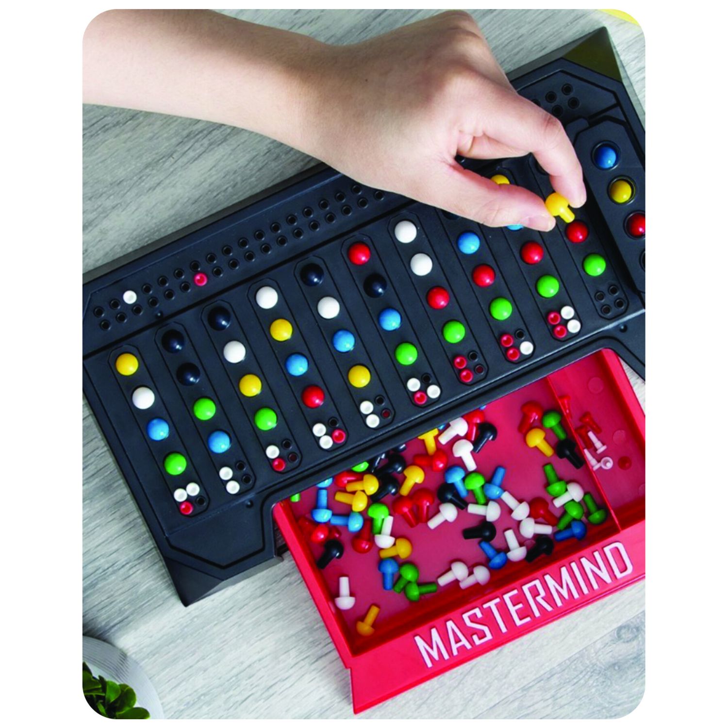 Mastermind classic – gioco da tavolo di strategia 8+ – indovina il codice segreto, perfetto per 2 giocatori, combina logica e strategia - GOLIATH